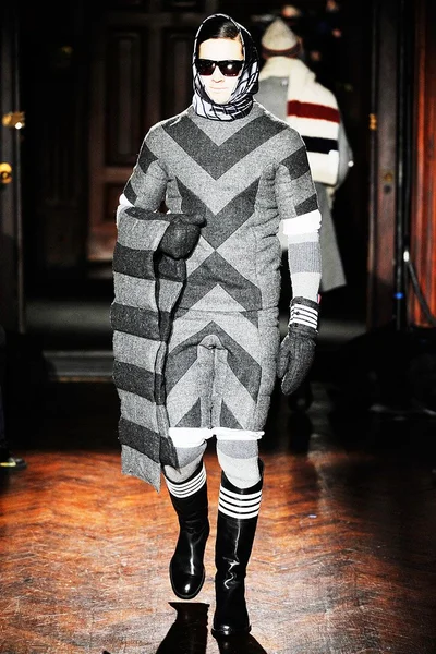 Look 17